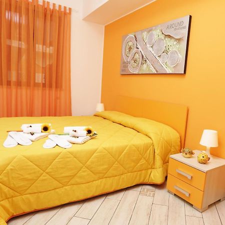 Capo D'Orlando Apartments Eksteriør billede