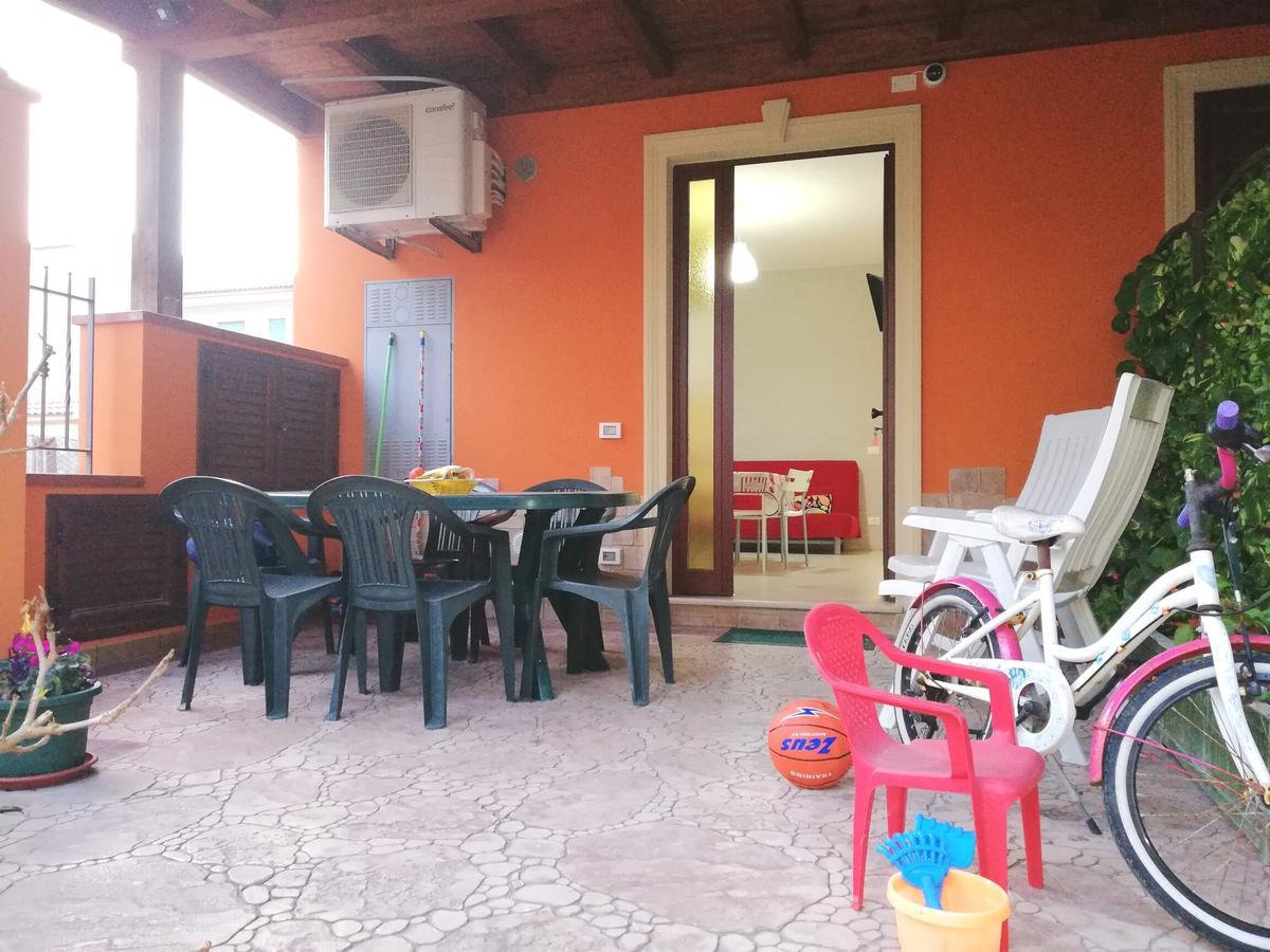 Capo D'Orlando Apartments Eksteriør billede