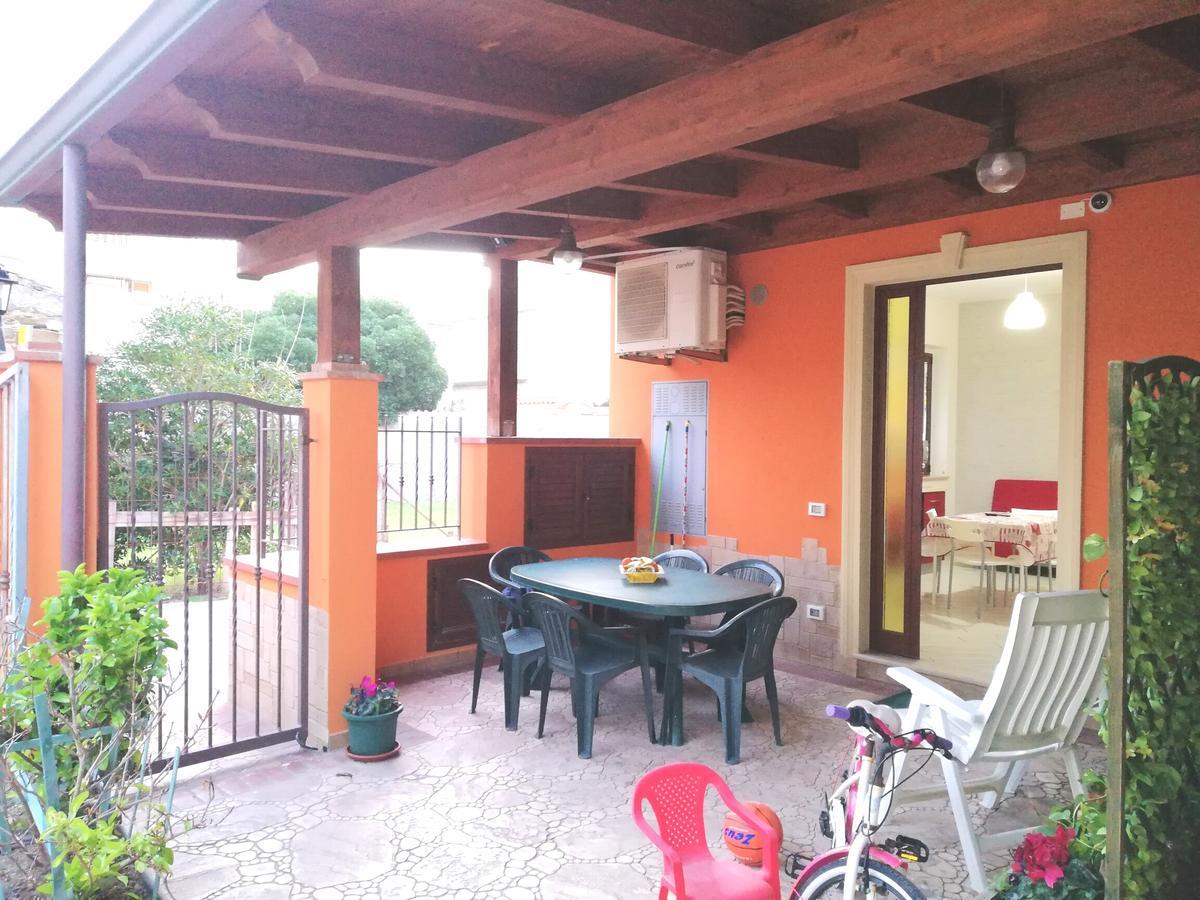 Capo D'Orlando Apartments Eksteriør billede