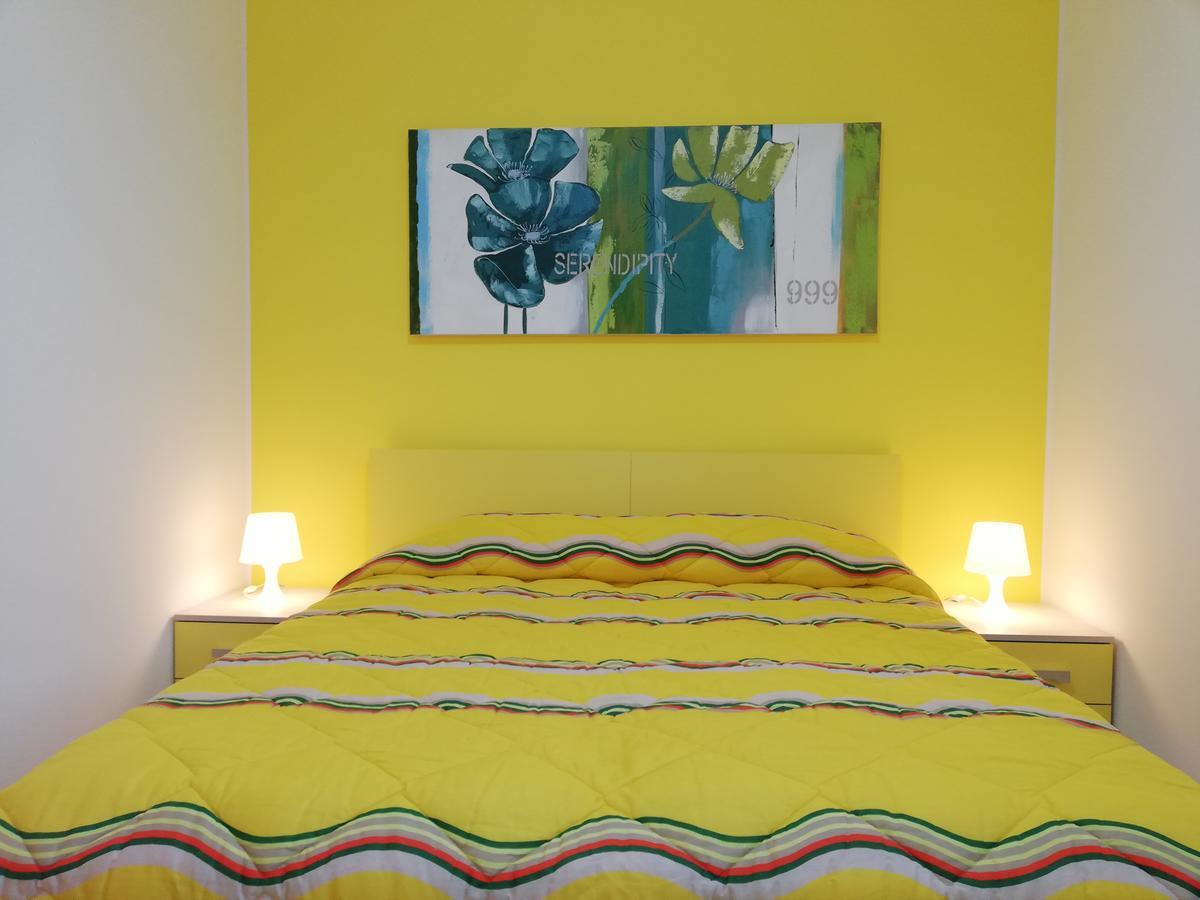 Capo D'Orlando Apartments Eksteriør billede