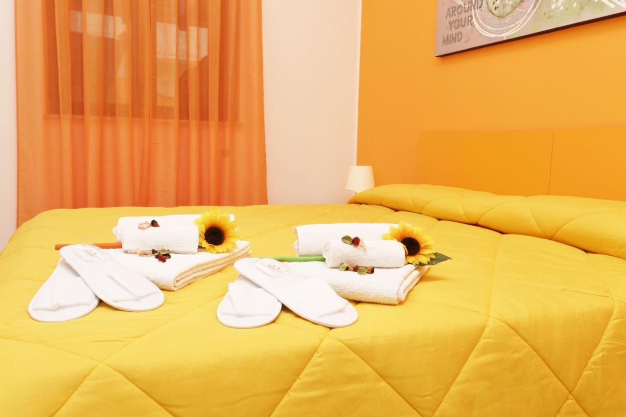Capo D'Orlando Apartments Eksteriør billede