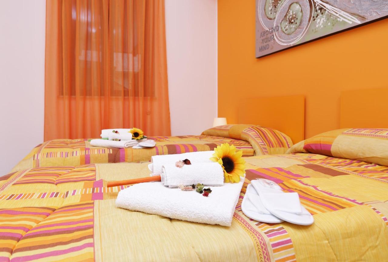 Capo D'Orlando Apartments Eksteriør billede