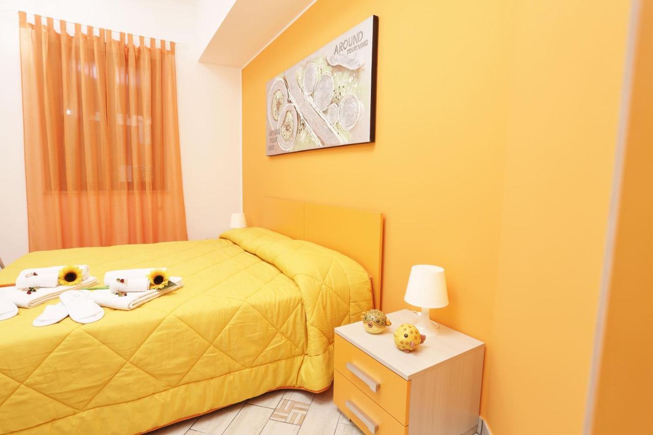 Capo D'Orlando Apartments Eksteriør billede